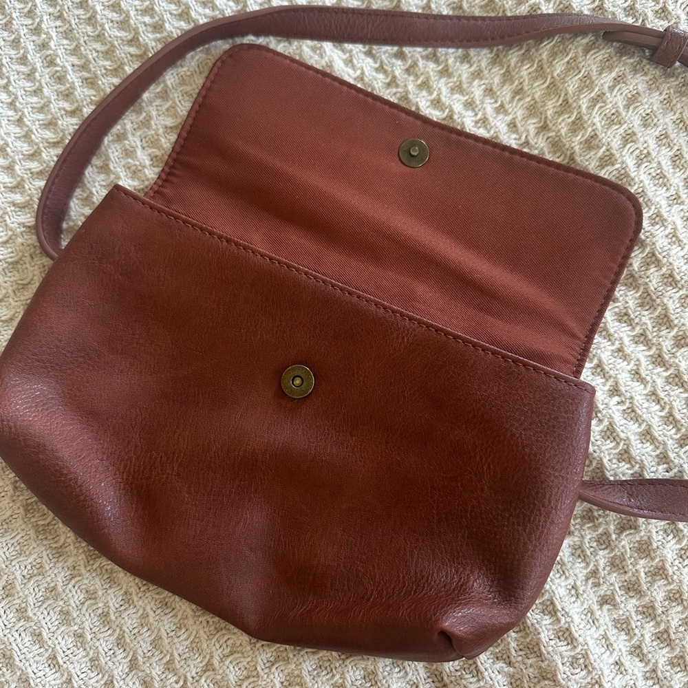 Universal Thread Brown Faux Leather Crossbody Belt Bag/Fanny Pack - Picture 3 of 6